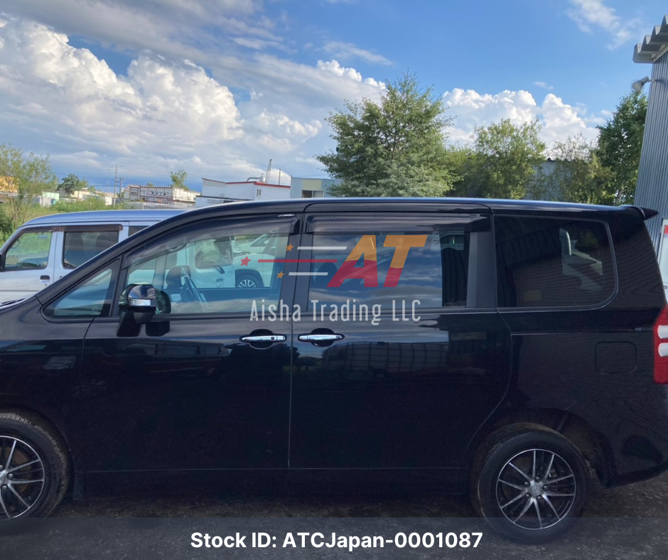 2013 Toyota Noah
